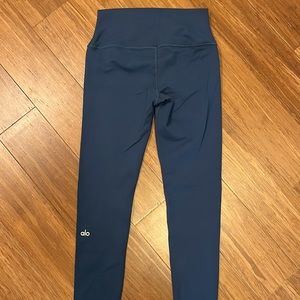 Alo Logo 7/8 High Waist Airbrush Legging